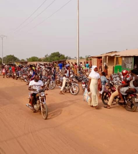 Lomé : Trois Voleurs Battus Et Immobilisés Au Sol