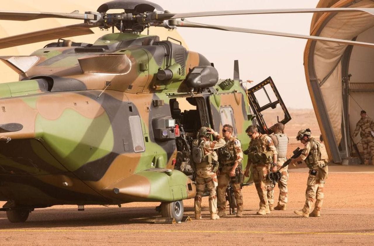 Mali Six Soldats Doingbuzz