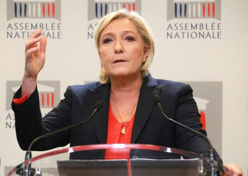 La réélection d’Emmanuel Macron conduirait à un « chaos », selon Marine Le Pen