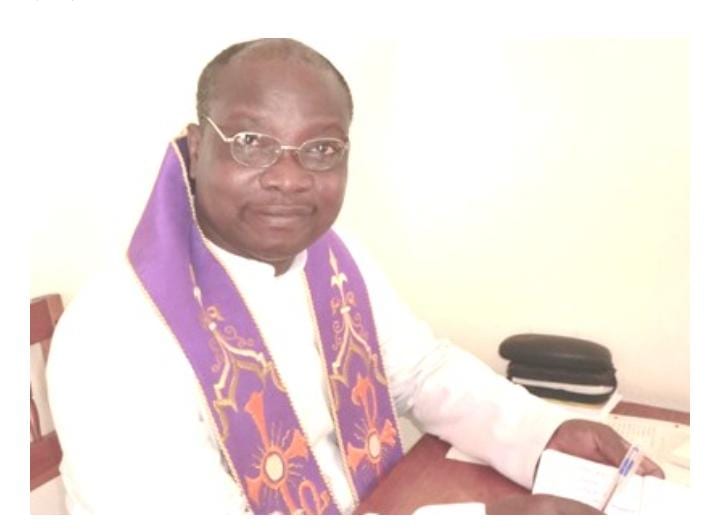 Togo Le Reverend Pere Etienne Amouzou Est Mort Doingbuzz