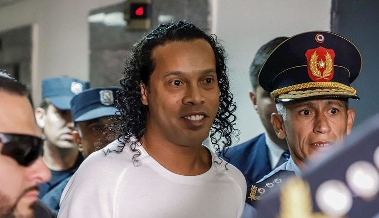 Des Filles, De L’alcool…Le Nouveau Clip De Rap Signé Ronaldinho N’évite Aucun Cliché !