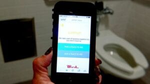 Pourquoi Il Ne Faut Pas Aller Aux Toilettes Avec Votre Smartphone ?