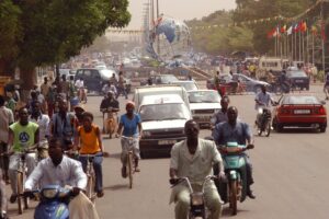 Ouagadougou: Un Chauffeur De Taxi Enceinte 6 Filles