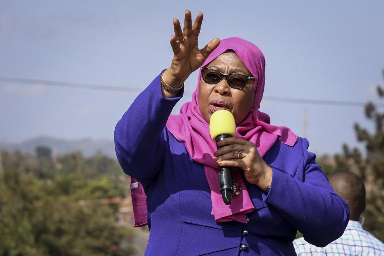 La Présidente De La Tanzanie : « Je Vais M’agenouiller Devant Mon Mari »