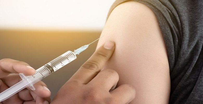 Covid-19: un étudiant de 24 ans retrouvé mort 10 jours après avoir reçu le vaccin AstraZeneca