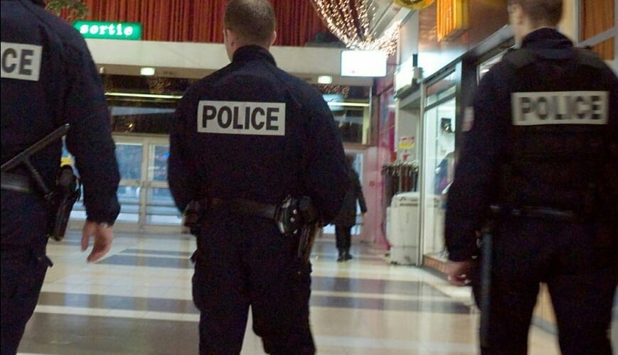 France pourchasse par la police un dealer se cache chez un gendarme doingbuzz - France : pourchassé par la police, un dealer se cache chez un gendarme