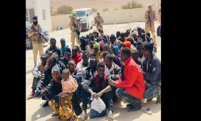 Libyearmée Sauve 85 Migrants Africains Les Tanières Trafic Êtres Humains