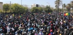 Place Obélisque : Les Images De La Forte Mobilisation Du M2D