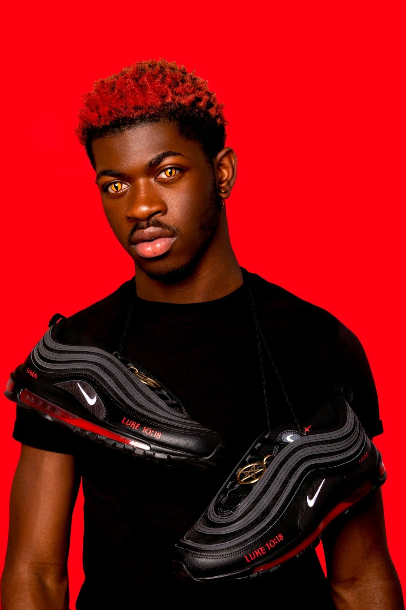 « Satan Shoes », La Chaussure Créée Par Nike Et Le Chanteur Lil Nas X