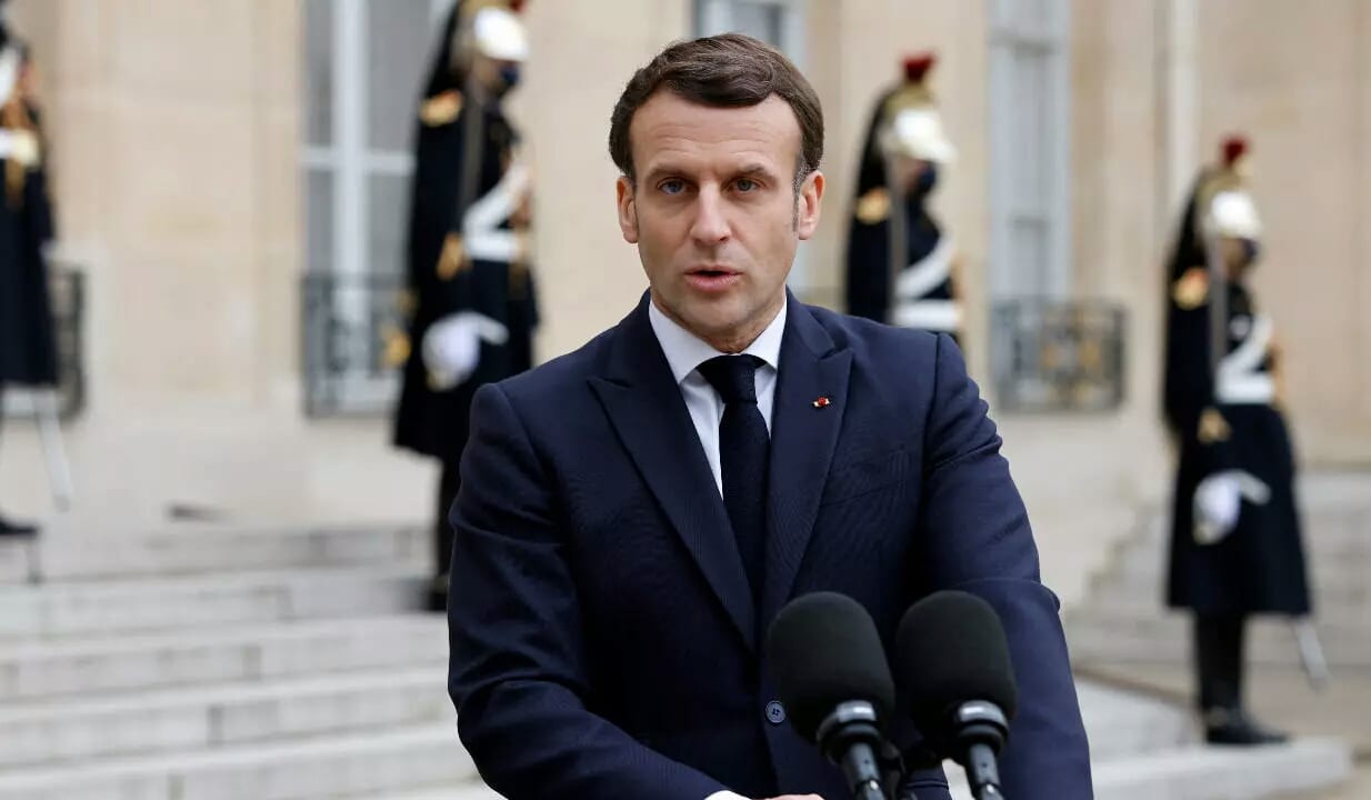 Laïcité En France : En Colère, Emmanuel Macron Recadre Sèchement Shiappa