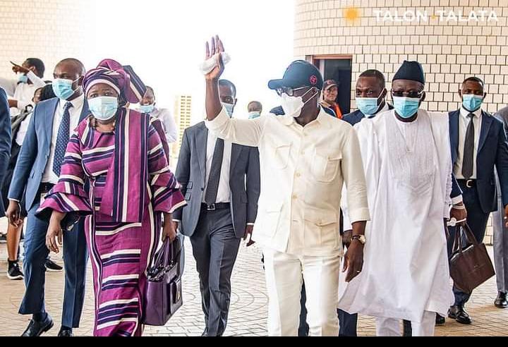 Bénin : Pourquoi Patrice Talon porte-t-il la même tenue lors de la campagne présidentielle?