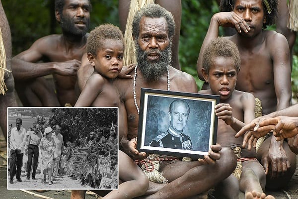 Prince Philip Vénéré Comme Un Dieu Cette Tribu Africaine Pense Que Son Esprit Est Toujours Vivant