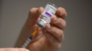 Vaccin Astrazeneca : Sept Morts Au Royaume-Uni