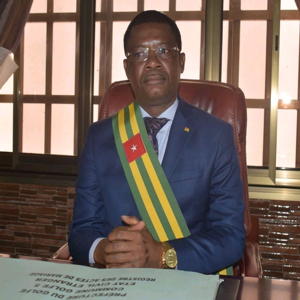 kossi aboka vaccination doingbuzz - Le maire Kossi Aboka revient sur sa décision controversée