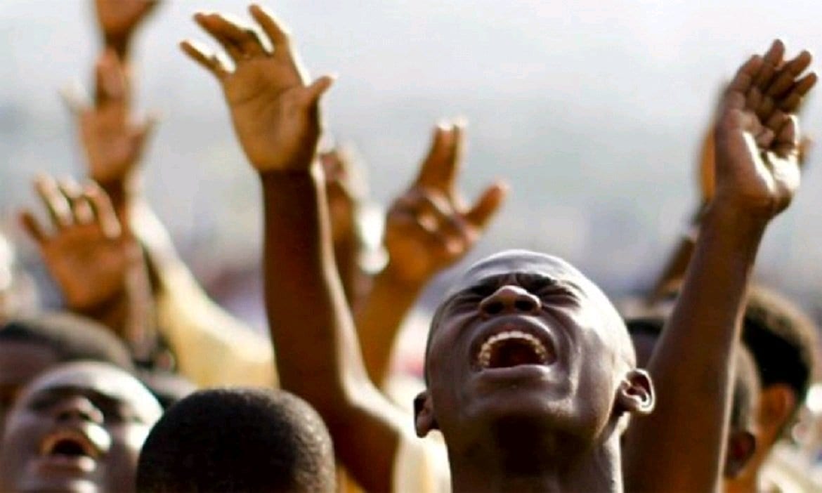 operanews1617984068041 - Togo : Un préfet ferme une Église pour non-respect des mesures barrières