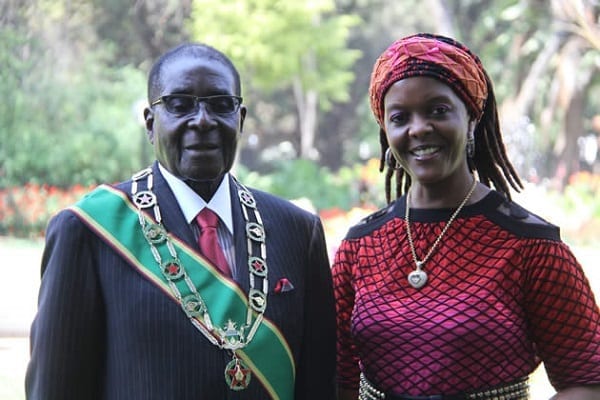 Accusée d’avoir enterré indignement Robert Mugabe, l’ancienne Première dame fait face au tribunal