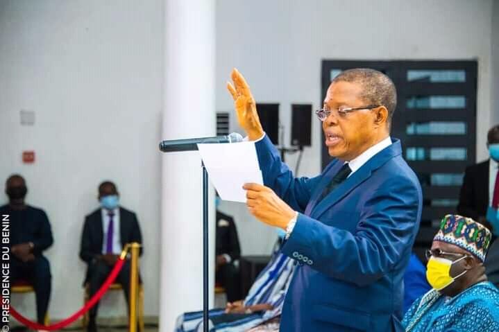 Benin nomme mediateur de la Republique Pascal Essou prete serment doingbuzz - Bénin : Nommé médiateur de la République, Pascal Essou prête serment