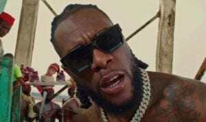 Burna Boy Chantera Sa « Douleur » Pour Ses Fans