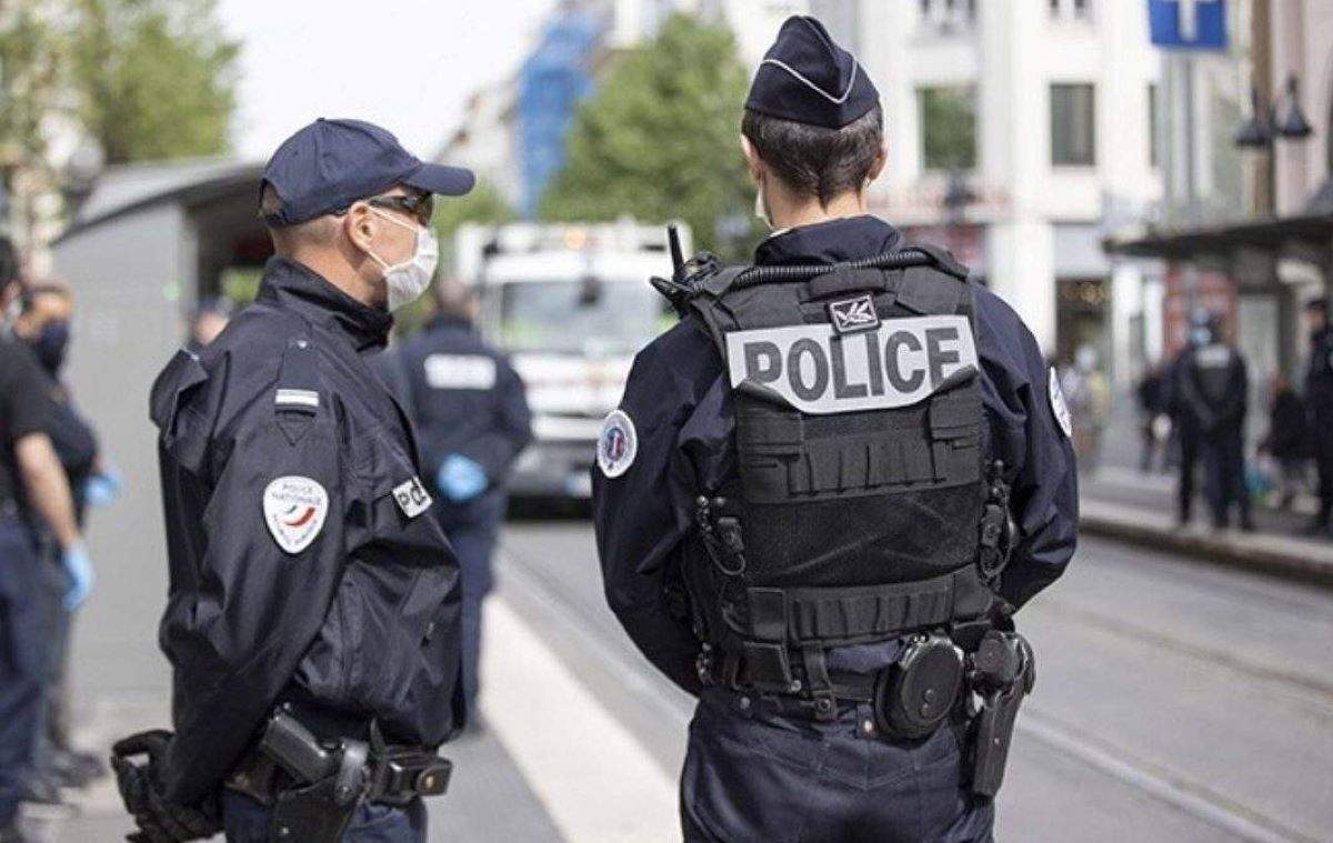 France : La Police Refoule Des Enfants Migrants
