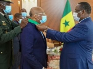 Cedeao : Jean Kassi Brou Décoré Par Macky Sall