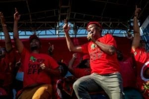 Julius Malema Se Prête Au « Uncle Vinny Challenge »