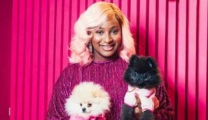 La Jolie Séance Photo De Dj Cuppy Avec Ses Chiots De 3 Mois