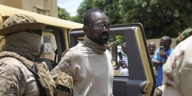 Mali Assimi Goïta reconnu Cedeao chef dEtat - Mali : Assimi Goïta finalement « reconnu » par la Cedeao comme chef d’Etat