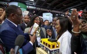 Sénégal : Le Président Macky Sall Renforce L’aide Aux Femmes Et Aux Jeunes