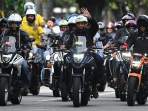 Brésil : En Pleine Covid-19, Le Président Bolsonaro Organise Une Manifestation À Moto