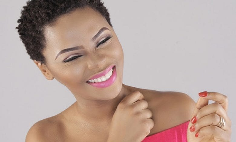 La chanteuse nigériane Chidinma annonce être désormais une chantre