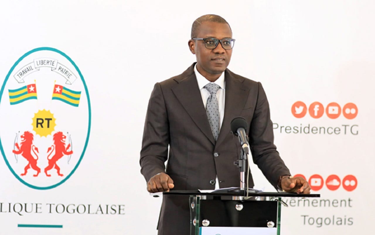 Ministre Akodah On Sexprime Librement Togo - Selon Le Ministre Akodah, On S'Exprime Librement Au Togo