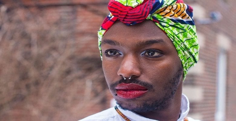 Découvrez les 5 célébrités africaines qui sont en réalité des hommes transformés (photos)
