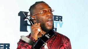 Bet Award 2021 : Burna Boy Remporte Le Prix Du Meilleur Acte