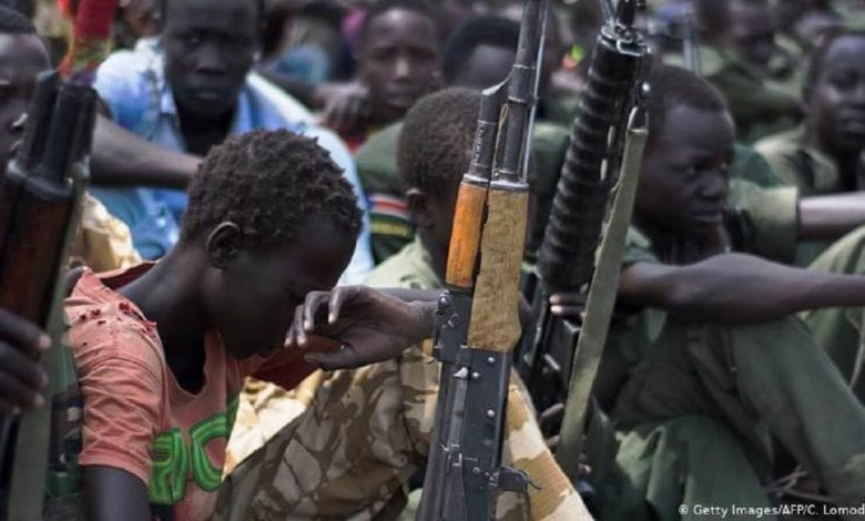 Burkina Faso les enfants soldats moins 138 personnes - Burkina Faso : les enfants soldats ont tué au moins 138 personnes