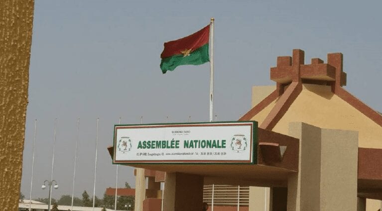 Burkina Faso: prolongement de l’Etat d’urgence de 18 mois