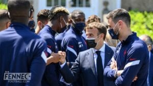 Equipe De France: Après La Gifle, Macron Rend Visite Aux Bleus