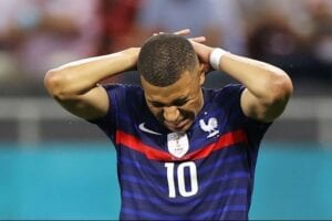 Un Journaliste Sur Mbappé : « Il Est Comme Les Camerounais, Ils Veulent Toujours Tout Faire »