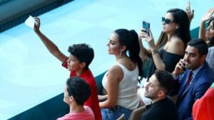 Georgina Rodriguez Et Cristiano Jr Étaient À Séville