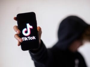 Tiktok Lance Une Campagne De Sensibilisation Contre Le Harcèlement En Ligne