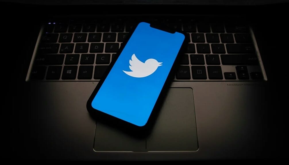 Twitter : Une astuce pour supprimer par lots vos anciens tweets