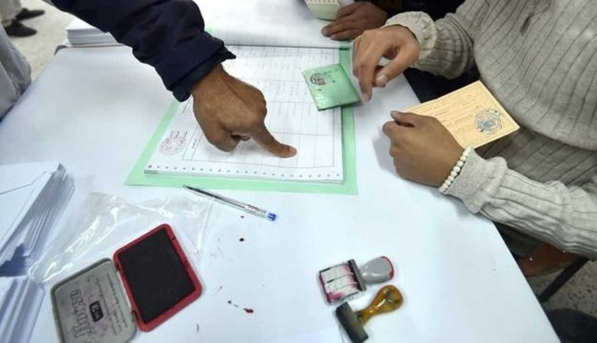 Les Algériens élisentdéputés - Les Algériens élisent leurs députés