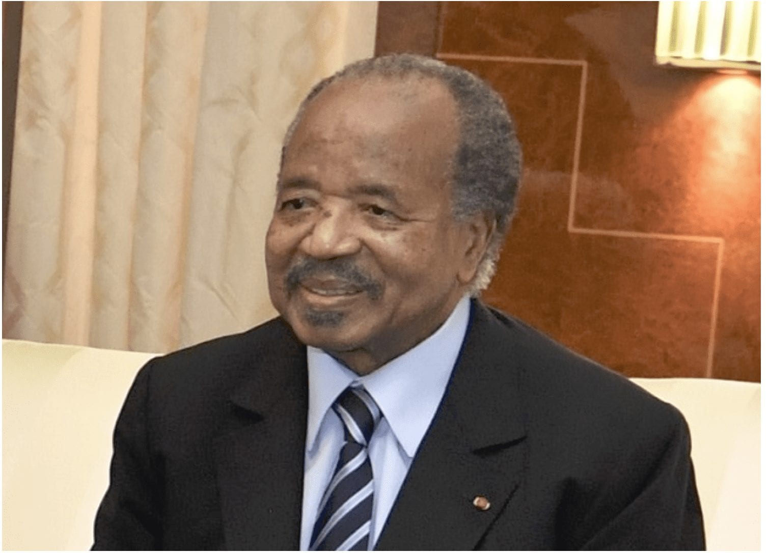 Nouveau Look Capillaire De Paul Biya, Le President Camerounais