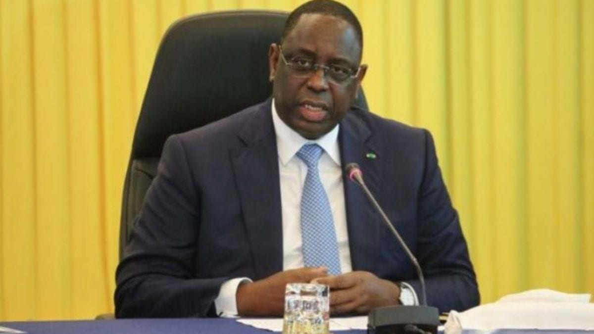 Sénégal : un député pro-Macky Sall menace son collègue avec… une machette
