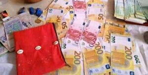 Togo : Un Marabout Escroque 10 Millions Fcfa À Un Client, Les Deux Sont Arrêtés