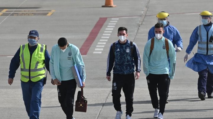 Alerte À La Bombe À Rosario, Leonel Messi Reporte Son Voyage