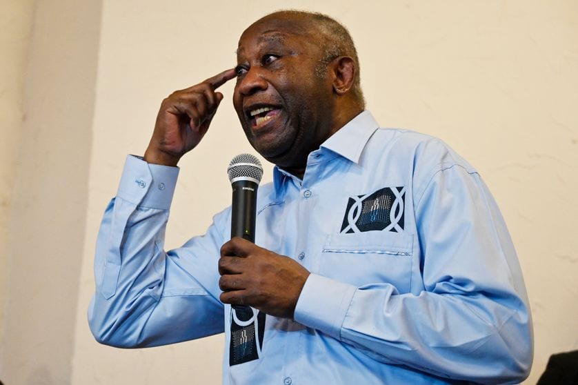 838 gbagbo 1 - "Gbagbo a refusé de s'asseoir dans le fauteuil du salon ministériel de l'aéroport Houphouët-Boigny"
