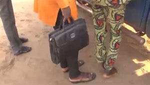 Bénin: Un Faux Agent De La Présidence Arrêté (Vidéo)