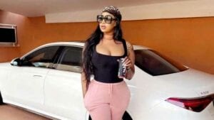 Diaba Sora : La Kim Kardashian Malienne Enflamme La Toile