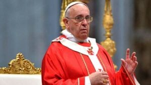 Hospitalisé À Rome, De Quoi Souffre Le Pape François ?