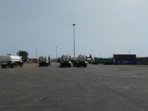 IMG 20210711 WA0043 300x225 - Togo: L'incendie au niveau du Port de Lomé est toujours en cours ( photos) 